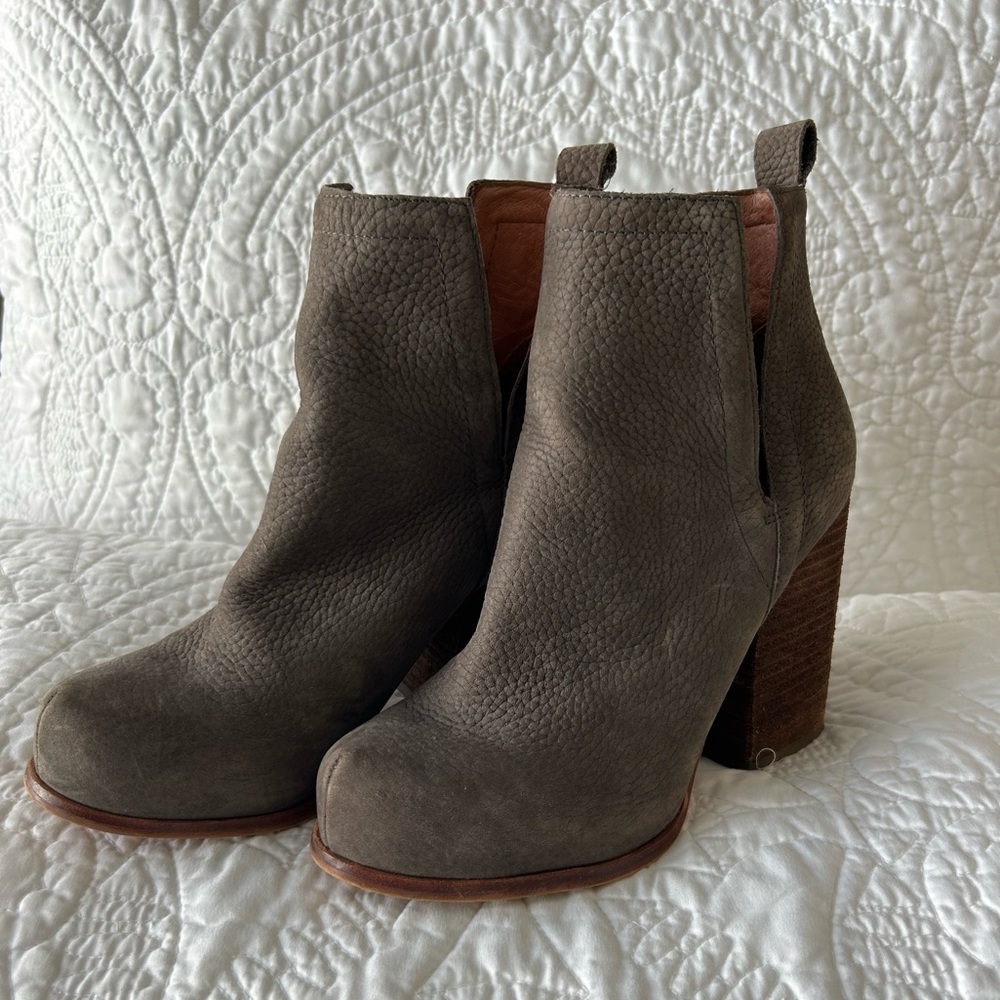 Jeffrey Campbell Women’s Booties
